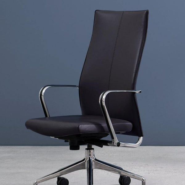 Davis Body Webb Executive Chair Fully Customizable by PhilZen