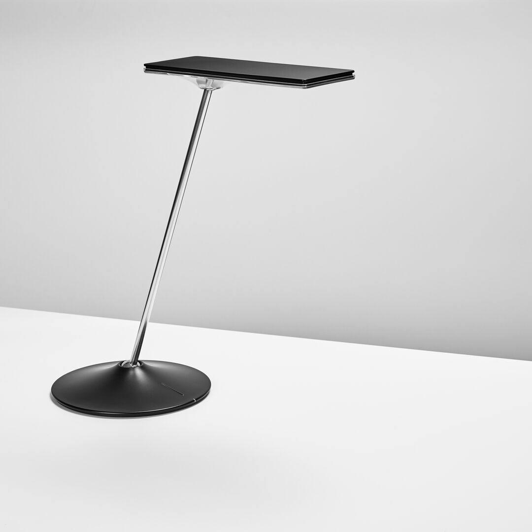 Horizon 2.0 Award winning Task Lamp I Humanscale by PhilZen
